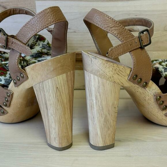 Wooden Ankle Strap Heels Floral Fabric Bow Rivets W8 - Picture 6 of 9
